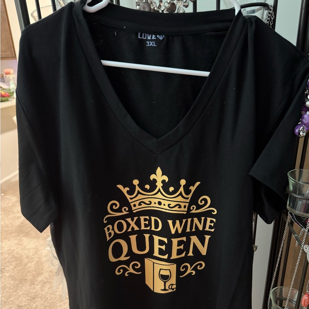 Hand printed Boxed Wine Queen Black Tee